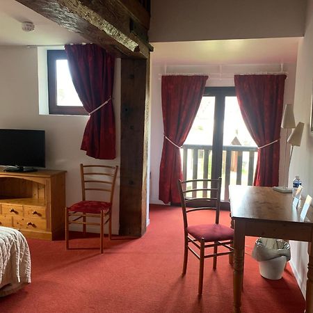Auberge Du Jeu D'Arc Mello Esterno foto