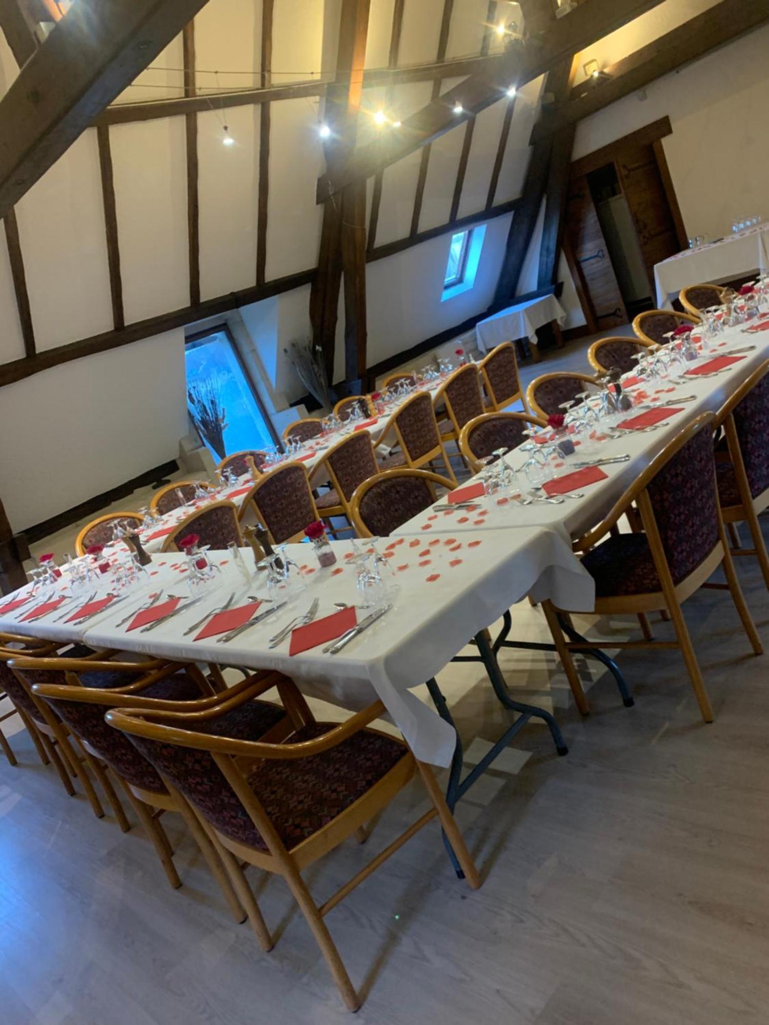 Auberge Du Jeu D'Arc Mello Esterno foto