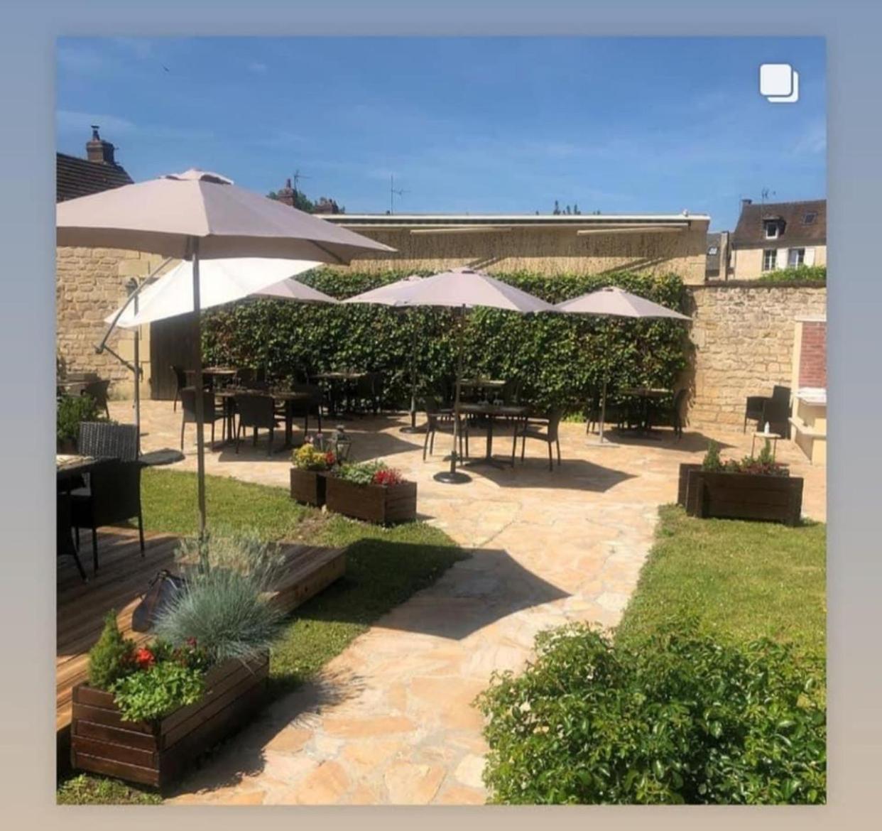 Auberge Du Jeu D'Arc Mello Esterno foto