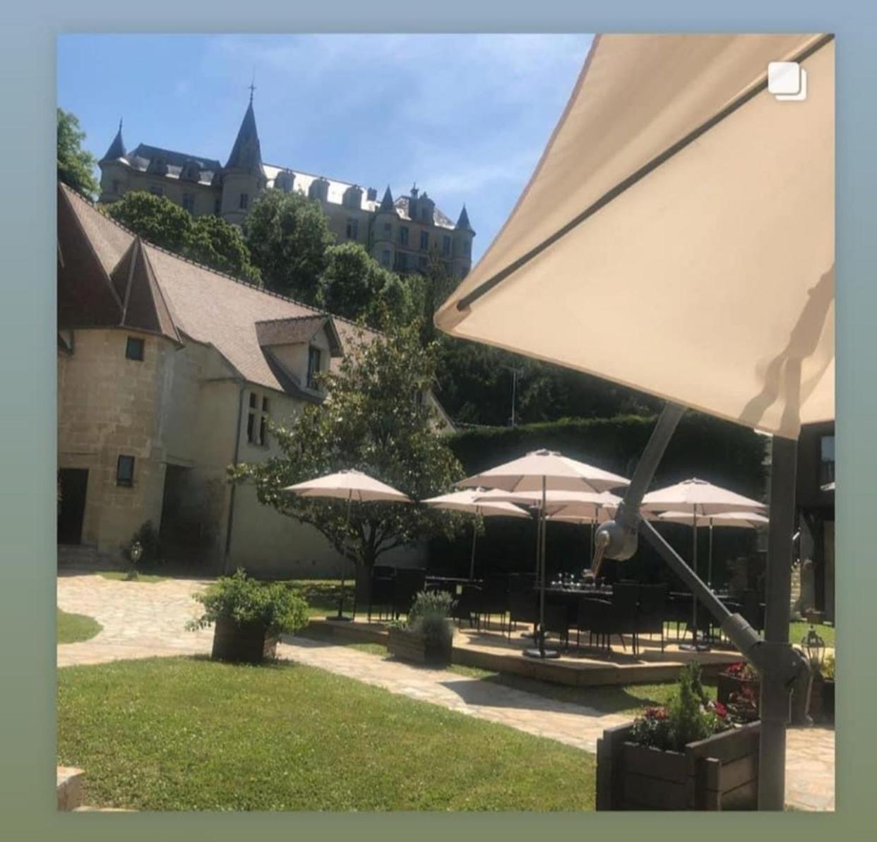 Auberge Du Jeu D'Arc Mello Esterno foto