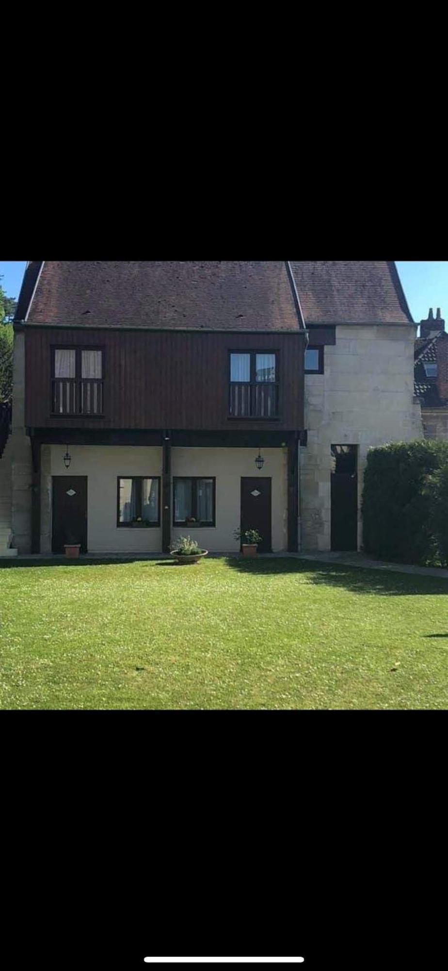Auberge Du Jeu D'Arc Mello Esterno foto