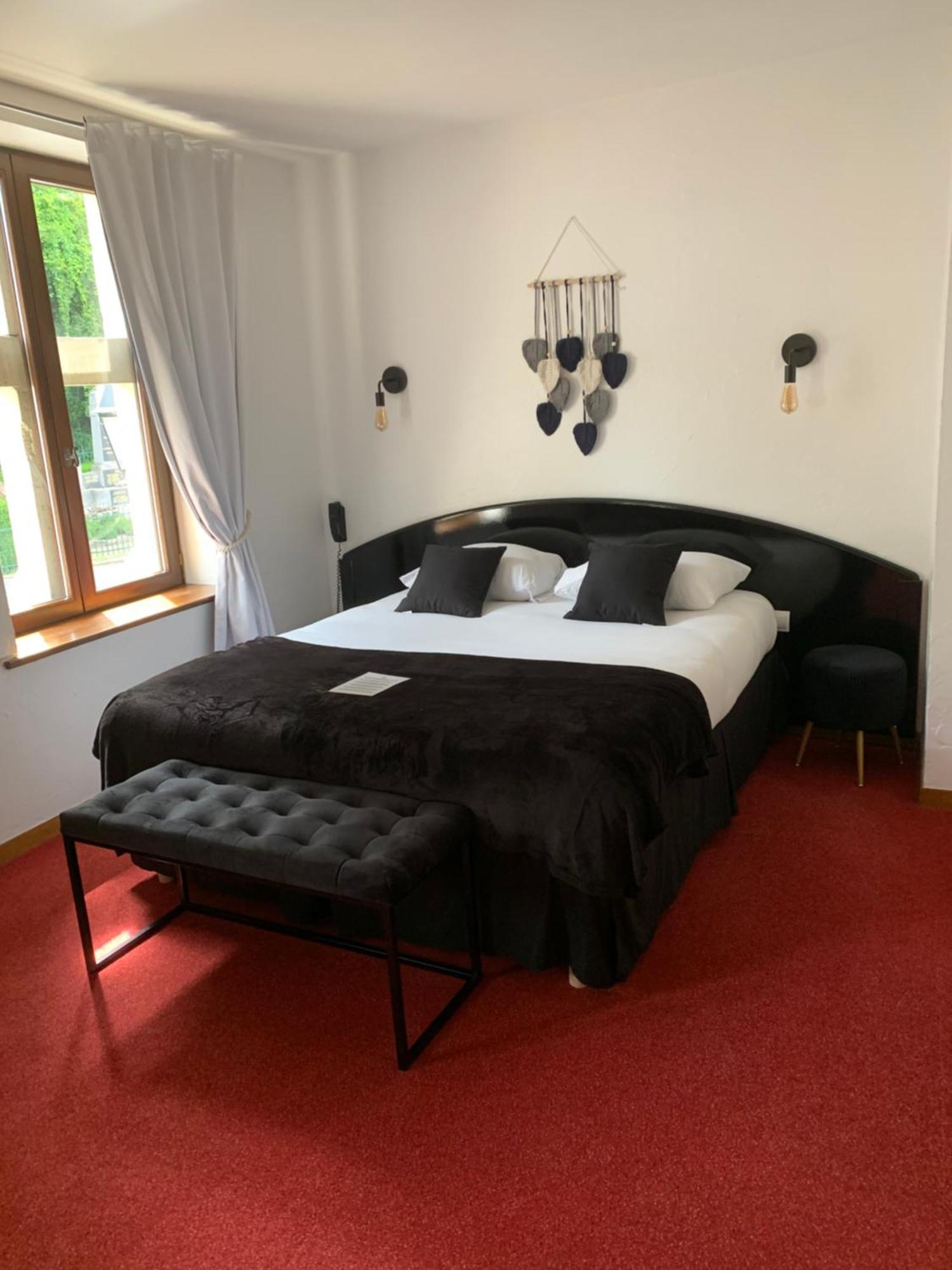 Auberge Du Jeu D'Arc Mello Esterno foto